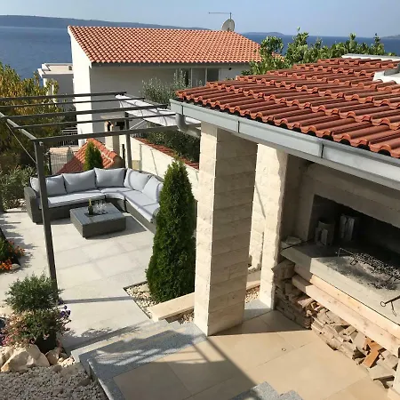 Ivanka Apartment *